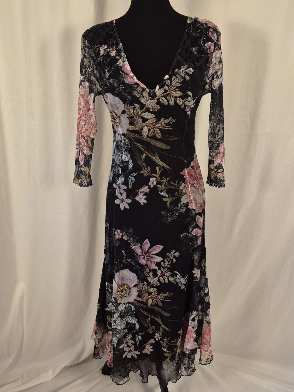 Komarov Floral Print Charmeuse & Lace Cocktail Dress w/ Plisse Slip - Size M - Picture 3 of 16